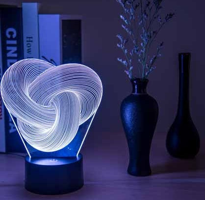 3D Twist Abstract Lamp